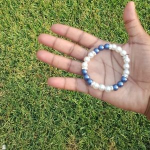 Handcrafted pearl bracelet